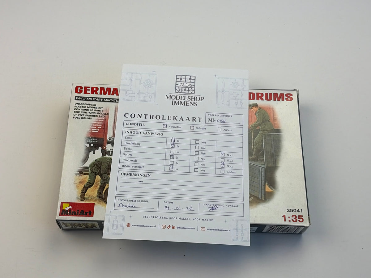 MiniArt | German Soldiers w/Fuel Drums | 1:35 | 35041