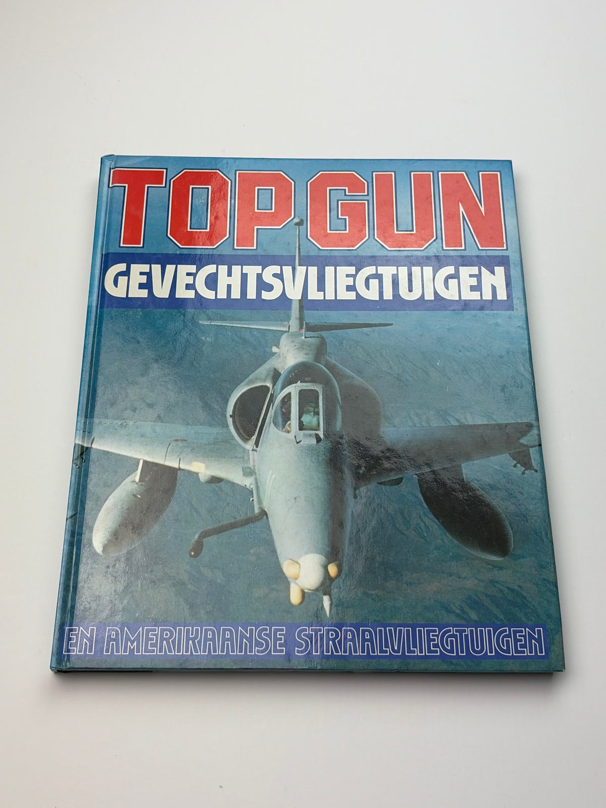 George Hall | Top Gun Gevechtsvliegtuigen | Amerikaanse Straalvliegtuigen