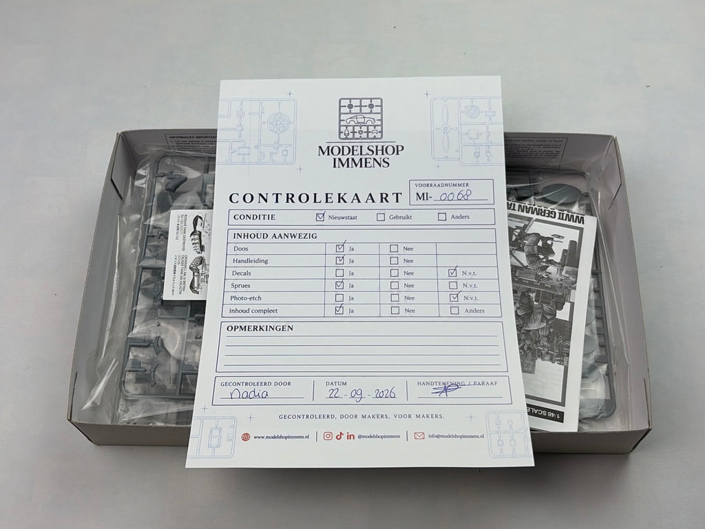 Tamiya 32547 | German Tank Crew Field Maintenance Set | 1:48
