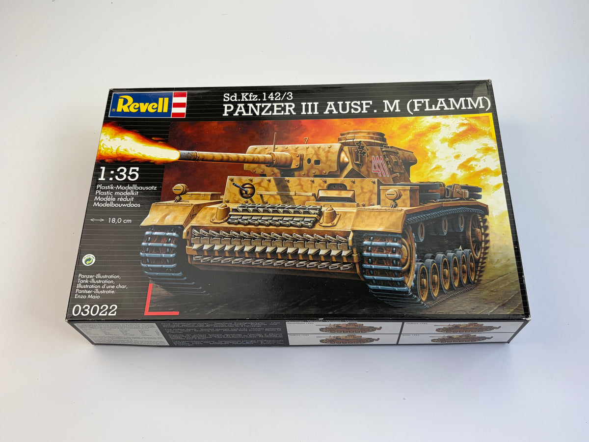 Revell 03022 | Sd.Kfz. 142/3 Panzer III Ausf. M Flamm | 1:35