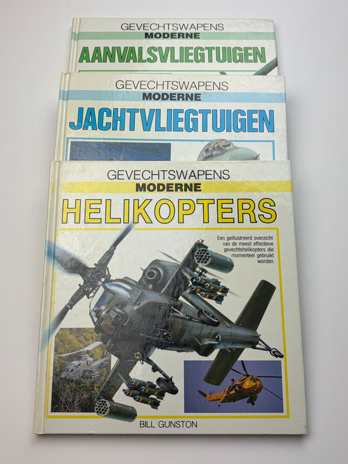 Bill Gunston | Gevechtswapens Moderne Vliegtuigen & Helikopters | 3-delige Boekenbundel