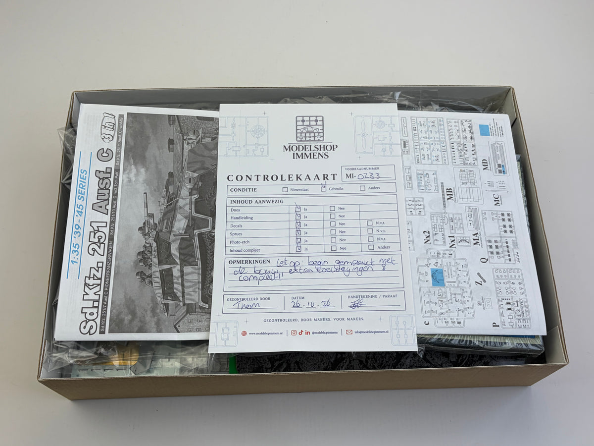 Dragon 6224 | Sd.Kfz. 251 Ausf. C (3-in-1) + Royal Model Detailset | 1:35