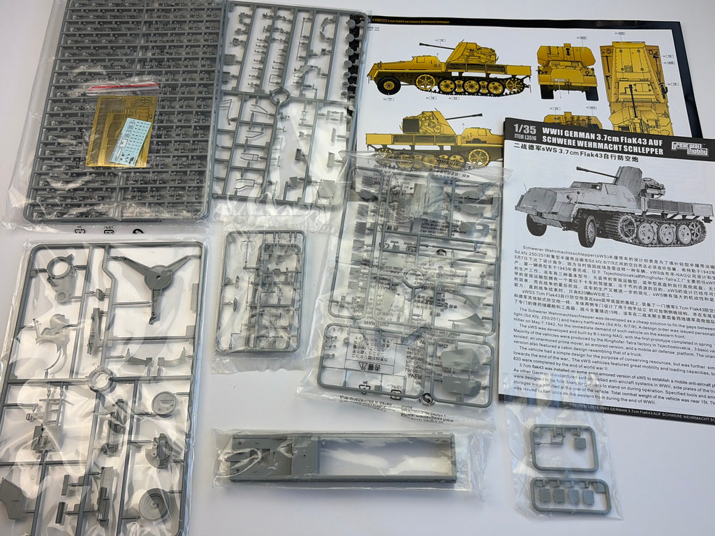 Great Wall Hobby L3516 | 3.7cm FlaK 43 auf schwere Wehrmacht Schlepper | 1:35
