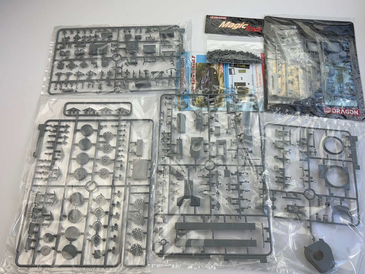Dragon 6290 | Pz.Kpfw.38(t) Ausf.G w/Interior Smart Kit | 1:35