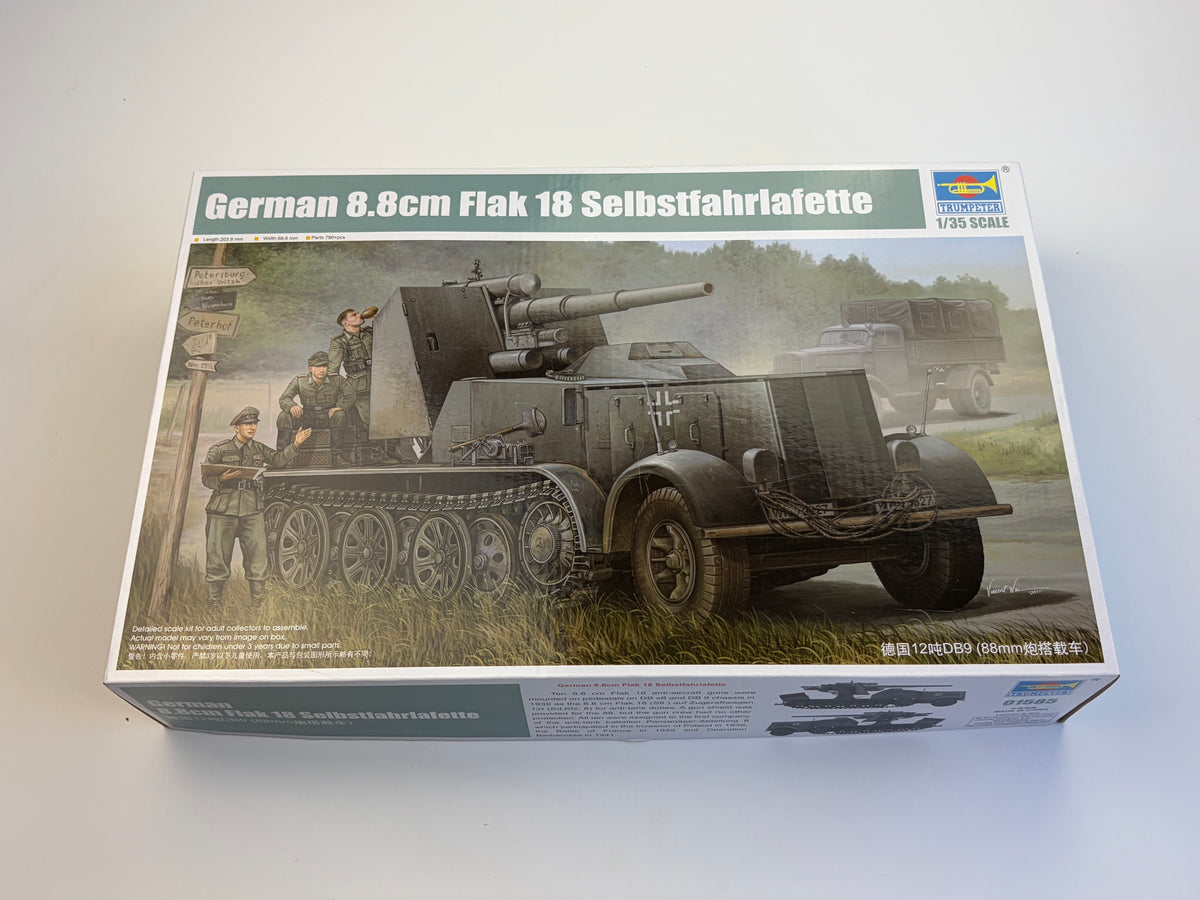 Trumpeter 01585 | German 8.8cm Flak 18 Selbstfahrlafette + Panzer Art Wheels + Live Resin Helmets + Resin Crew | 1:35
