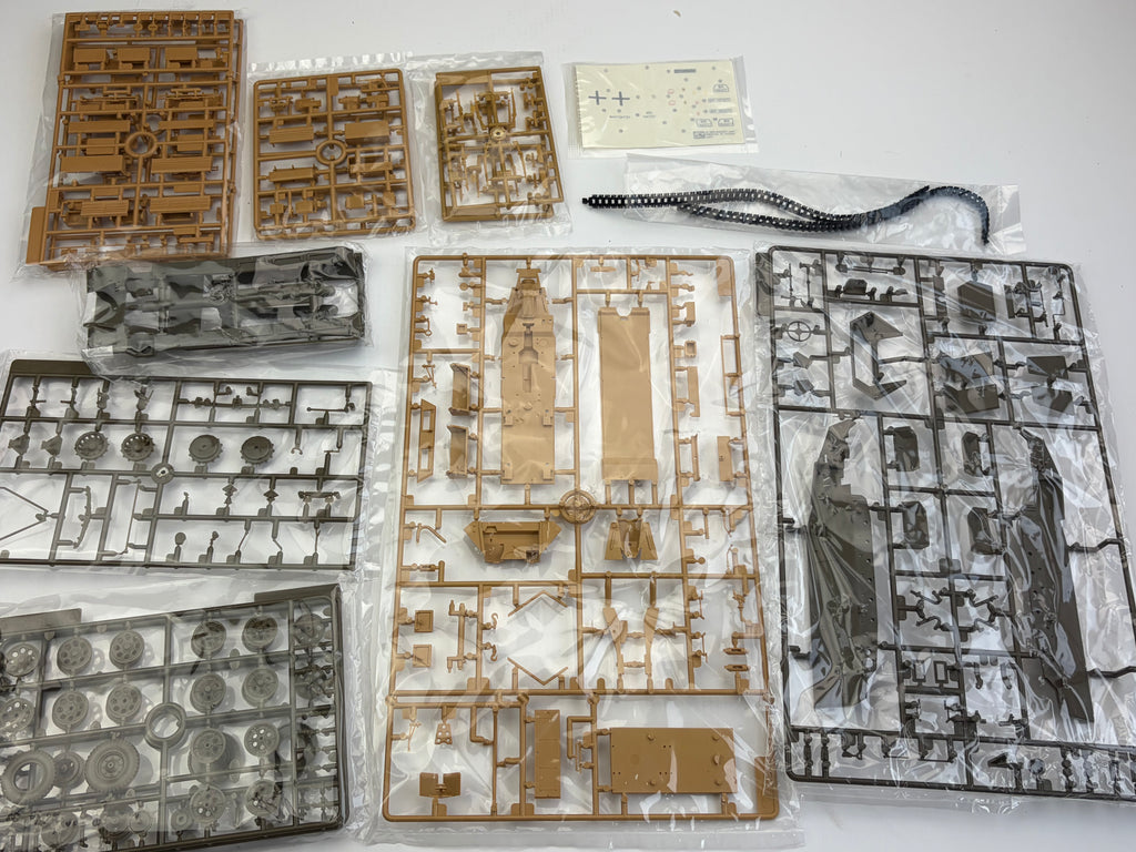 AFV Club AF35078 | German Sd.Kfz.251/1 Ausf.C | 1:35