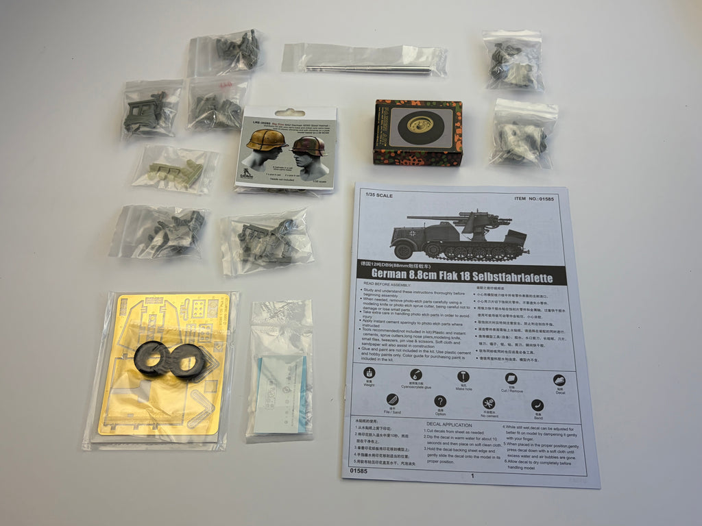 Trumpeter 01585 | German 8.8cm Flak 18 Selbstfahrlafette + Panzer Art Wheels + Live Resin Helmets + Resin Crew | 1:35