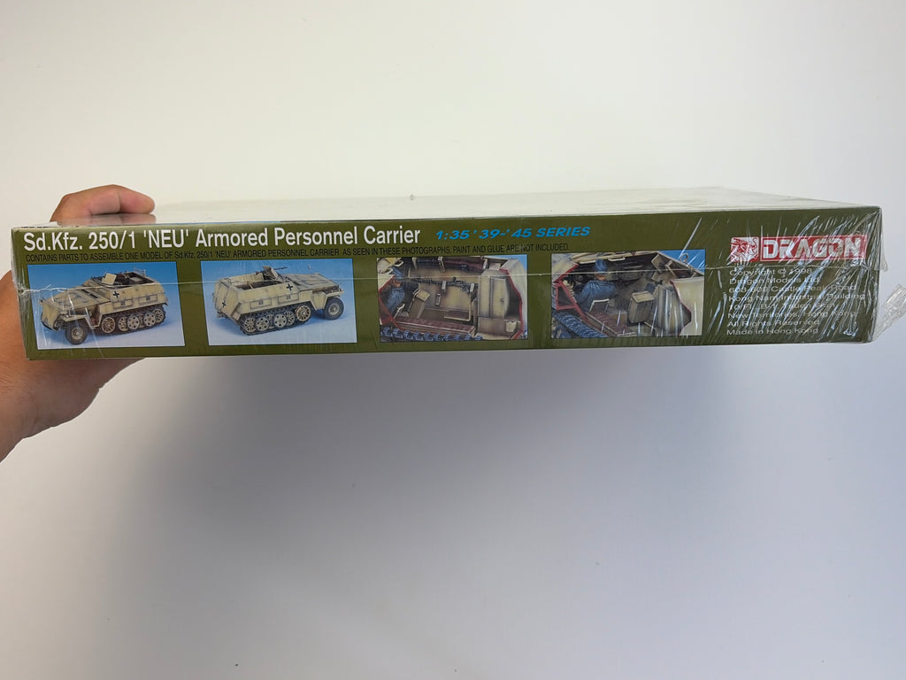 Dragon 6100 | Sd.Kfz. 250/1 NEU Armored Personnel Carrier | 1:35 | Sealed