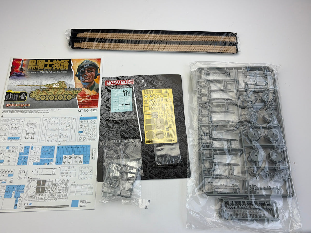 Cyber-Hobby 6524 | Panther A Late Production Black Knight | 1:35
