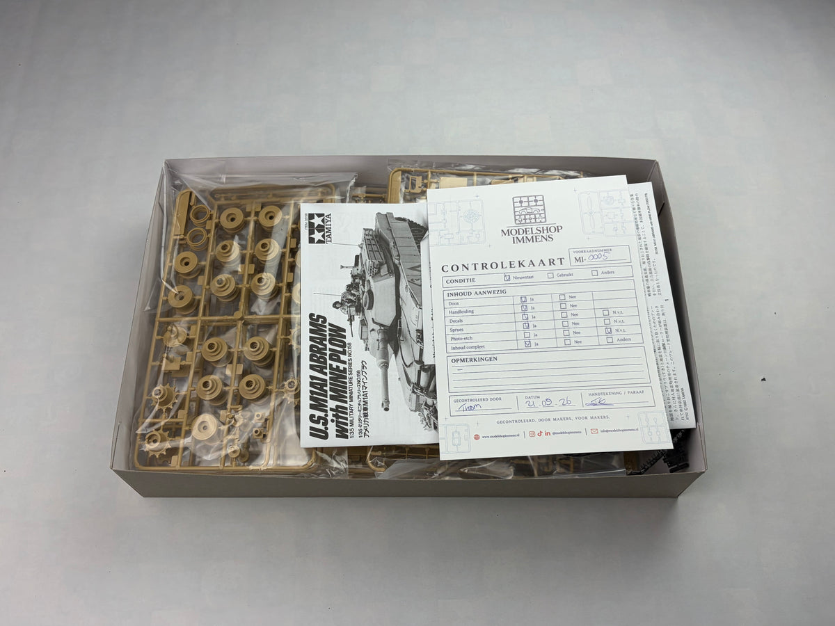 Tamiya 35158 | M1A1 Abrams with Mine Plow | 1:35