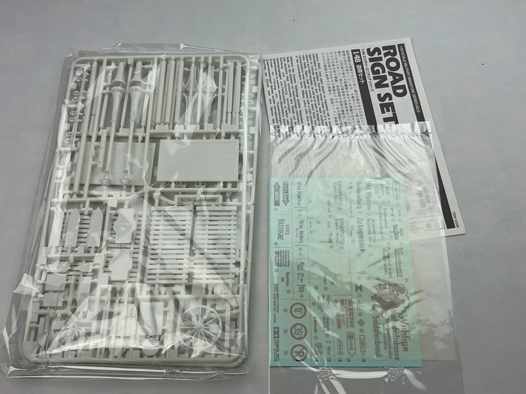 Tamiya 32509 | Road Sign Set | 1:48