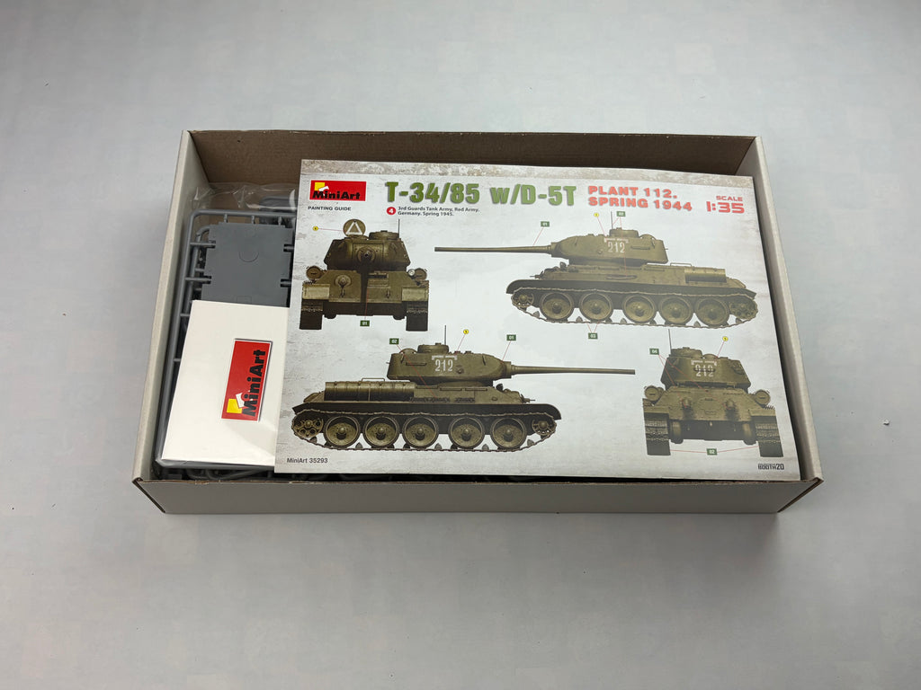 MiniArt 35293 | T-34/85 w/D-5T Plant 112 Spring 1944 | 1:35
