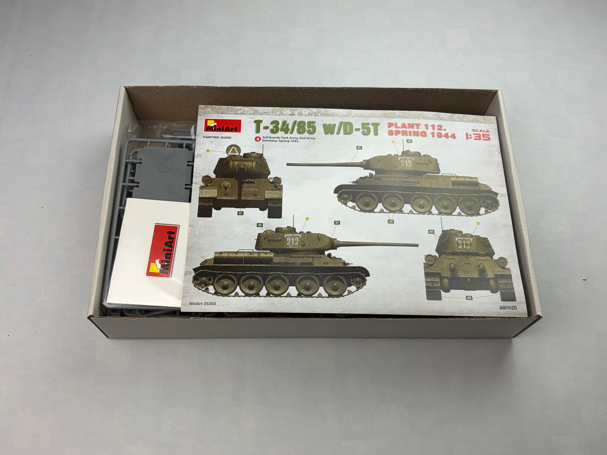 MiniArt 35293 | T-34/85 w/D-5T Plant 112 Spring 1944 | 1:35