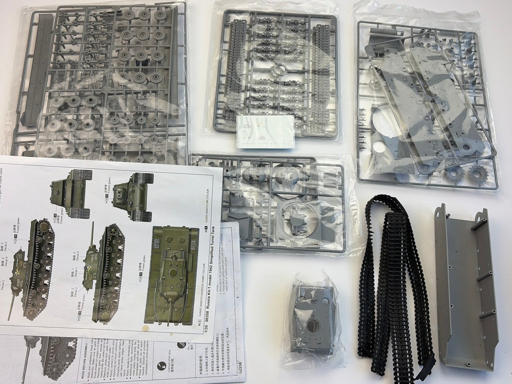 Trumpeter | Russian KV-1 Model 1942 Simplified Turret Tank | 1:35 | 00358