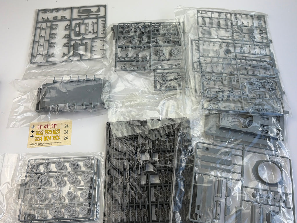 Revell 03022 | Sd.Kfz. 142/3 Panzer III Ausf. M Flamm | 1:35