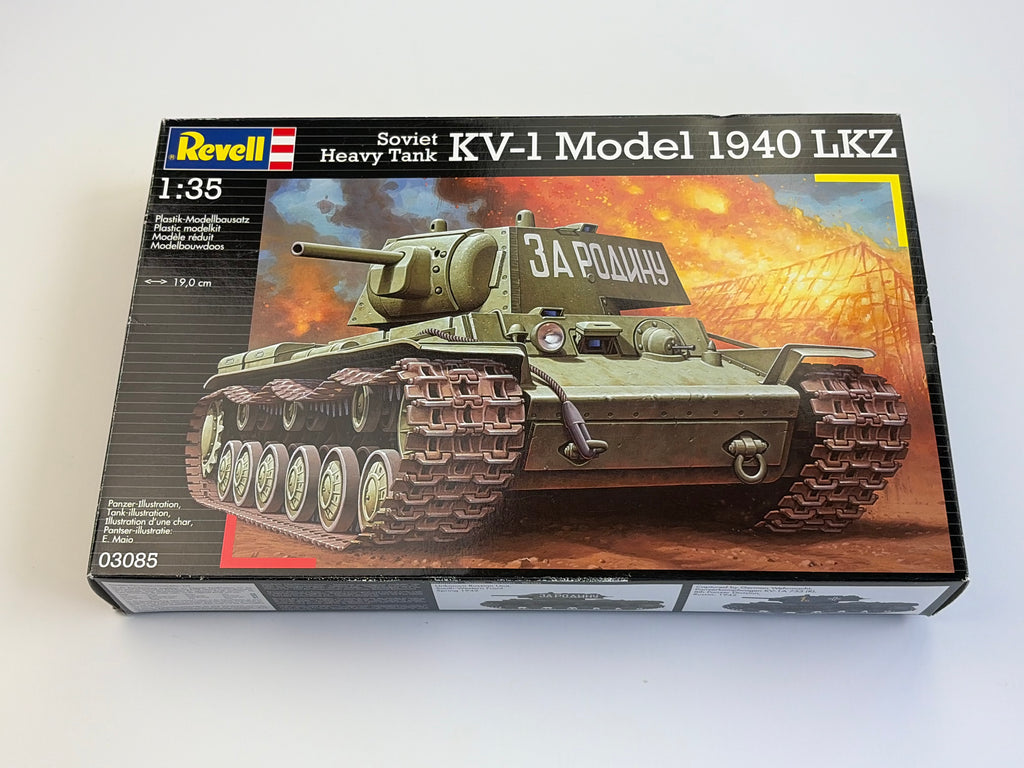 Revell 03085 | KV-1 Model 1940 LKZ + Voyager PE Detail Set | 1:35