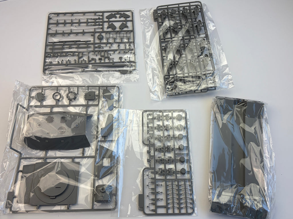 Takom 2158 | VK 168.01(P) Super Heavy Tank | 1:35