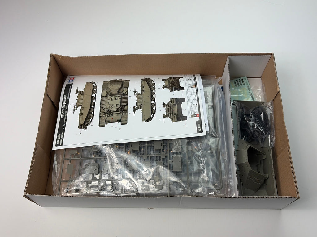 HobbyBoss 83872 | IDF APC Nagmashot | 1:35
