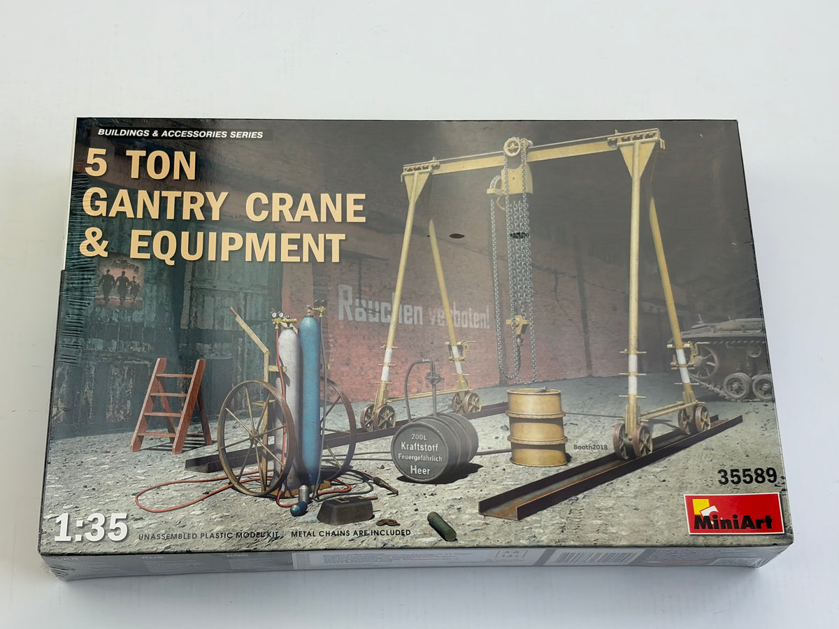 MiniArt 35589 | 5 Ton Gantry Crane & Equipment | 1:35